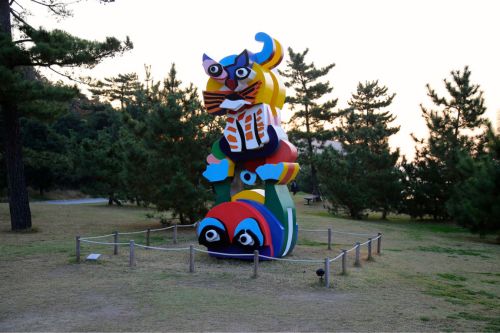 500 x 333 Naoshima Island