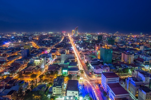 500 x 333 Phnom Penh at night Cambodia