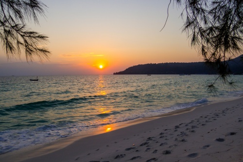 500 x 333 Sunset Koh Rong Cambodia