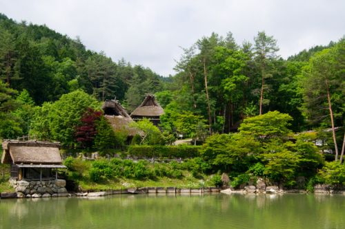 500 x 333 Takayama waterfront