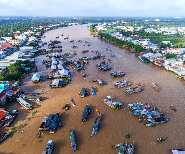 Cai Rang floating market 2