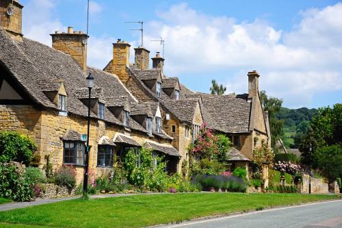 Cotswolds Village 500 x 333