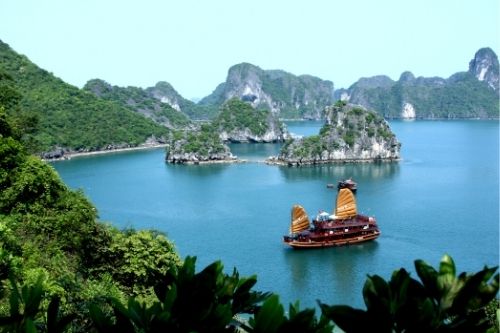 D3 Halong bay Vietnam 1