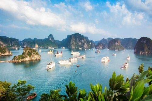 D4 Halong bay Vietnam