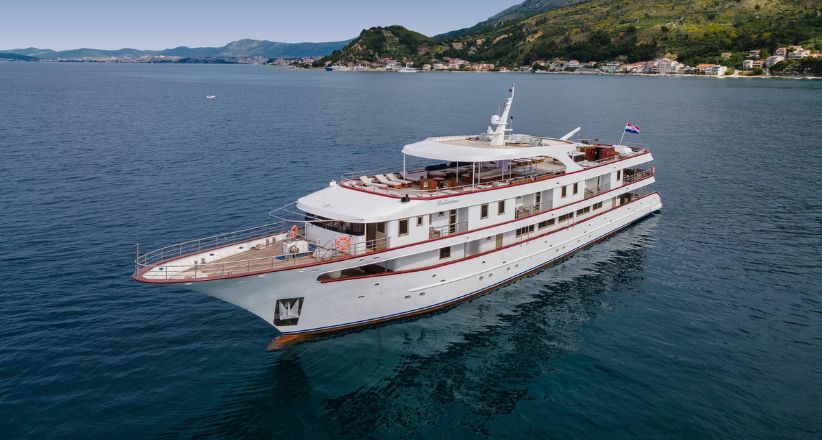 MV Bellissima Exterior 822x440 1