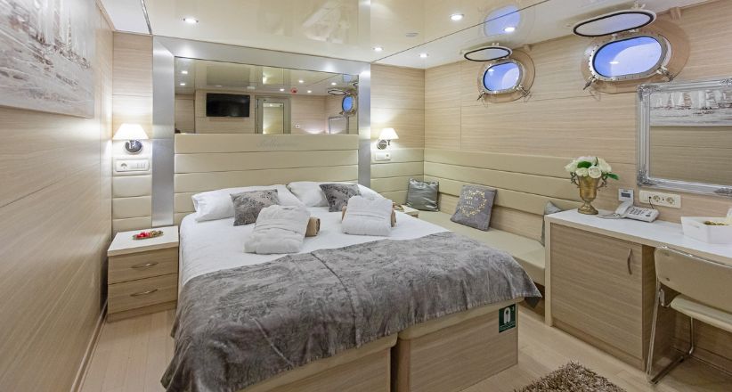 MV Bellissima Lower Deck Cabin 822x440 1