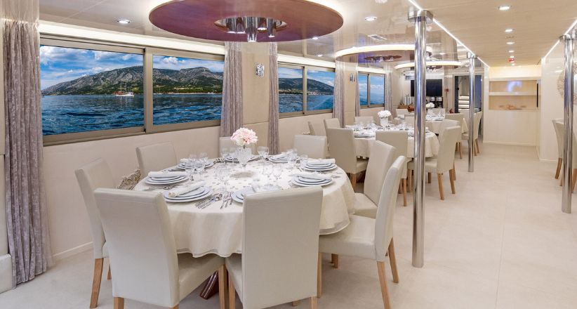 MV Bellissima Restaurant 822x440 1