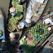 Traders in floating market Mekong Delta Listing