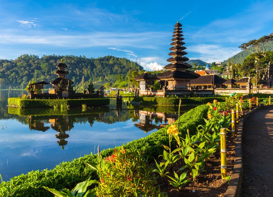 What to do Bali temples Pura Ulun Danu Bratan Bali