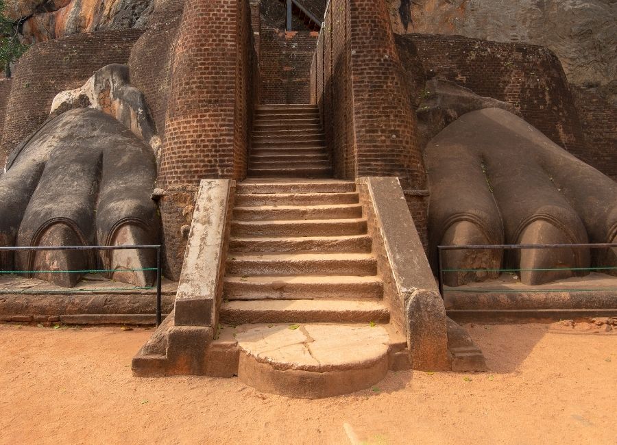 What to do Climb Sigiriya